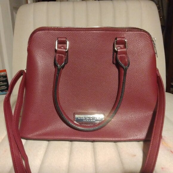 !!!SUPERB CONDITON!! Andrew Marc New York - Burgundy bag - Picture 1 of 8